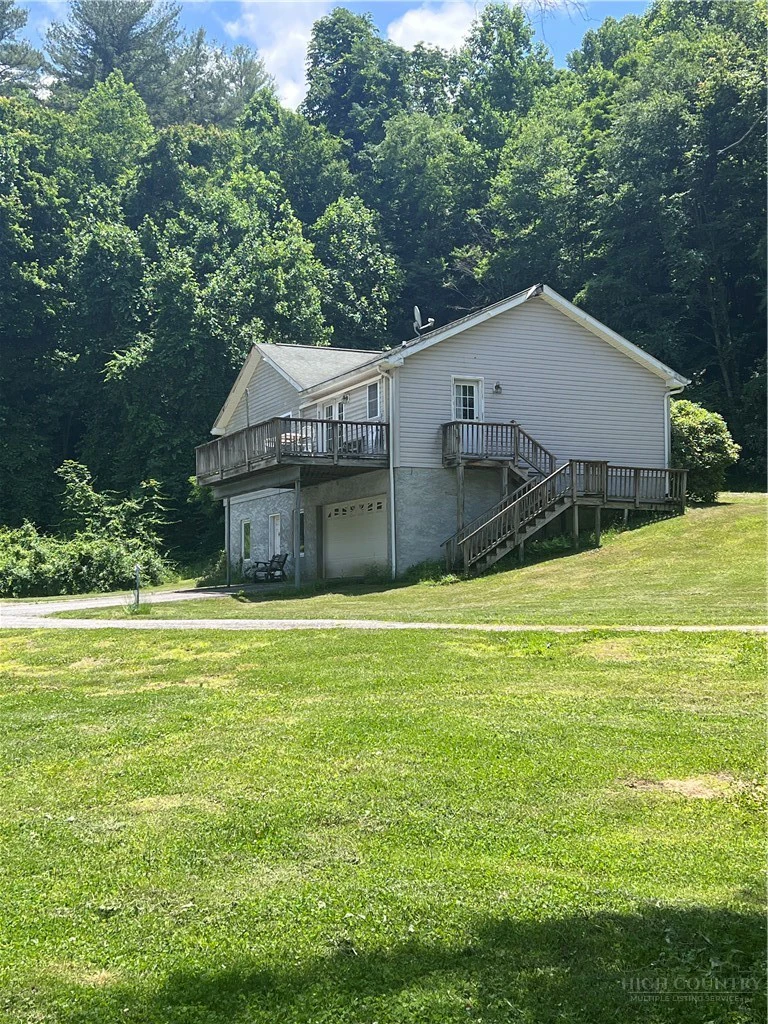 Image number 15 for the current listing