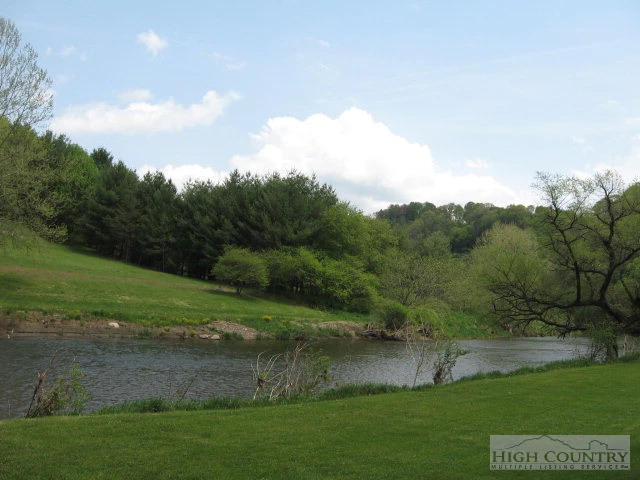 Image number 6 for the current listing