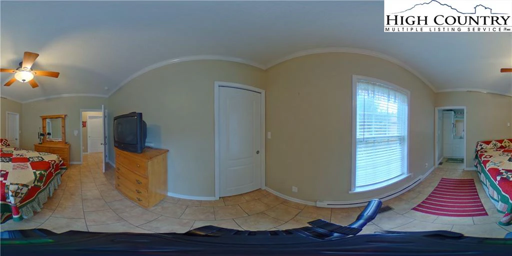 Image number 6 for the current listing