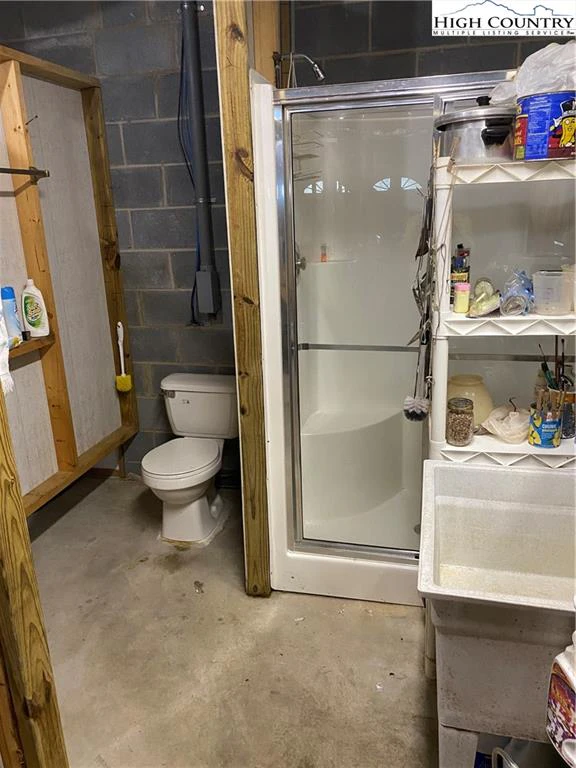Image number 4 for the current listing
