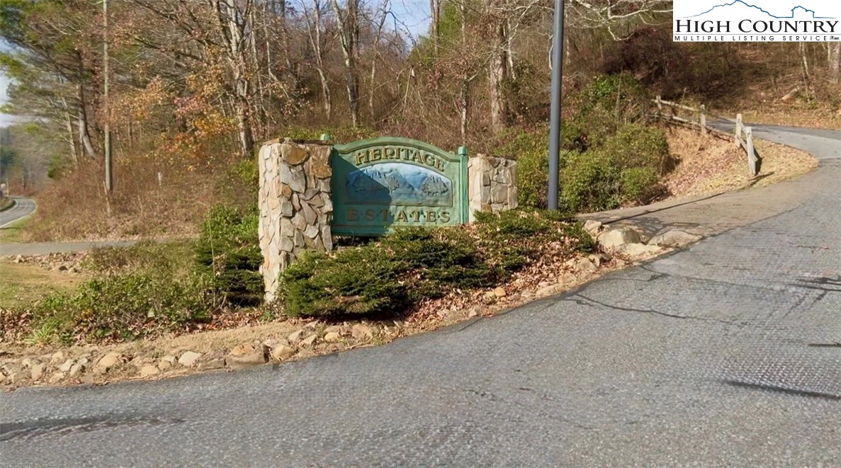 Image number 9 for the current listing