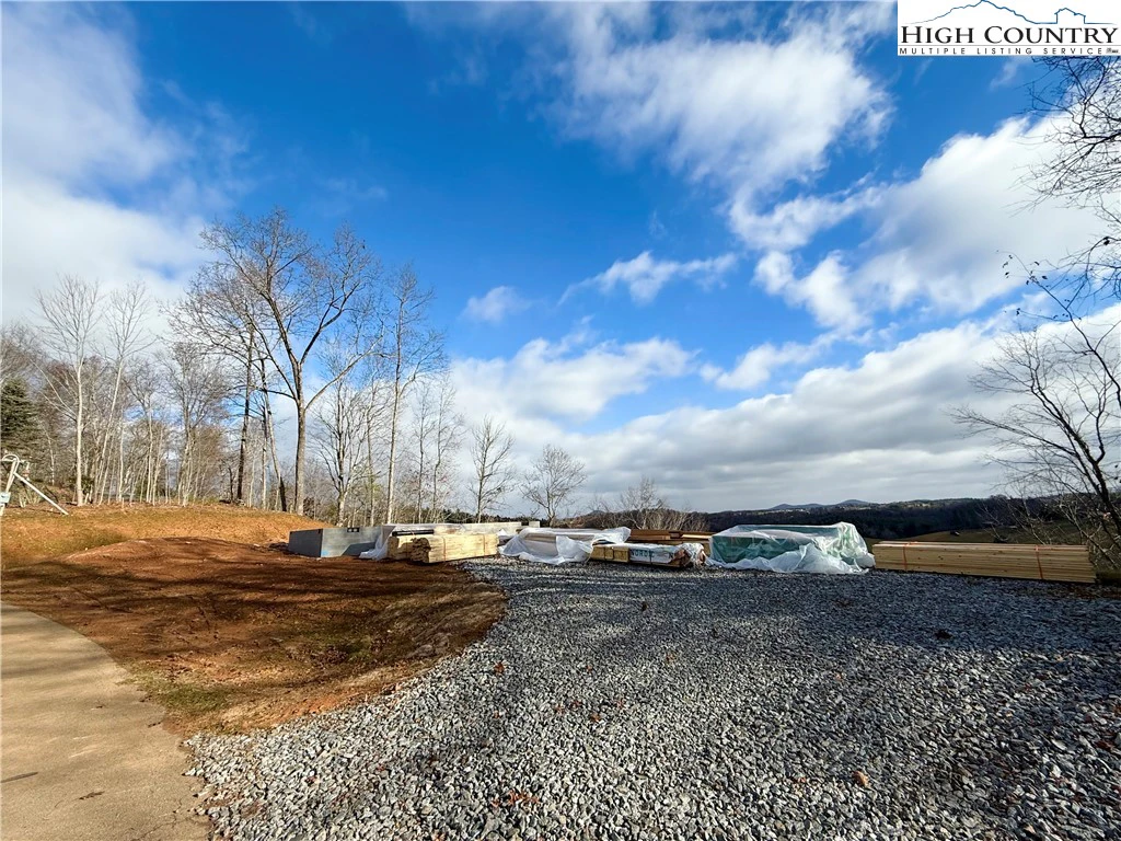 Image number 5 for the current listing