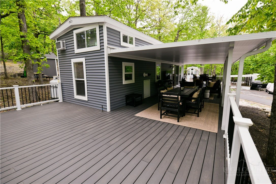 Image number 8 for the current listing