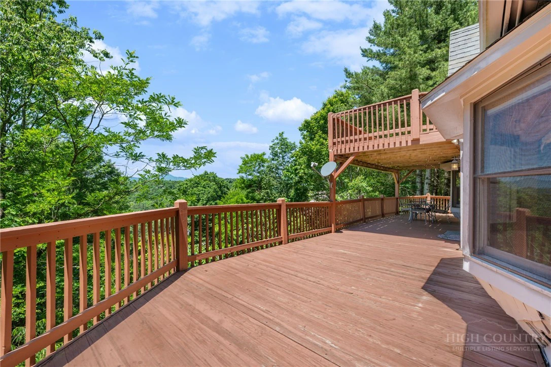 Image number 3 for the current listing