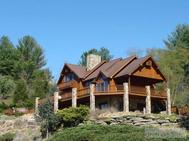 Image number 1 for the current listing