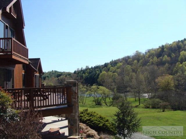 Image number 12 for the current listing
