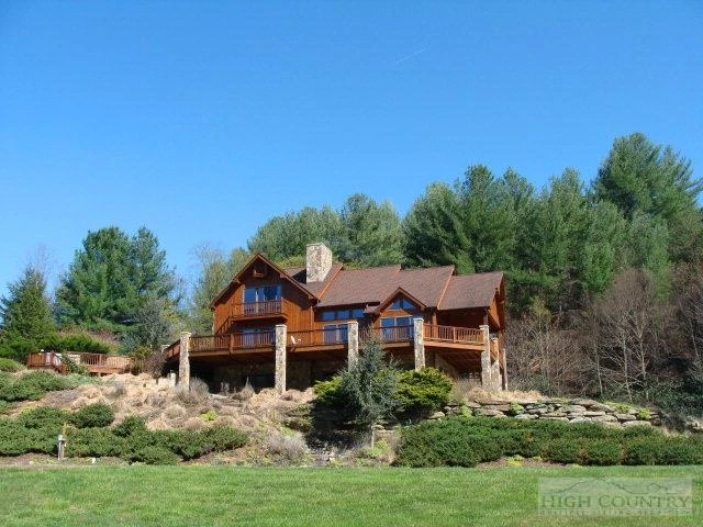 Image number 23 for the current listing