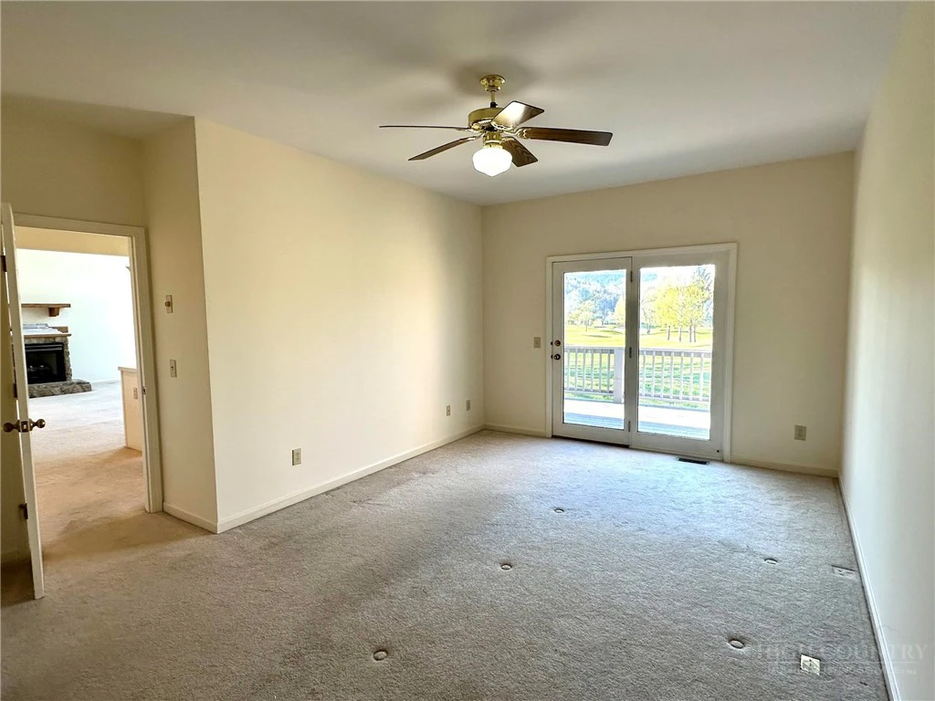 Image number 13 for the current listing