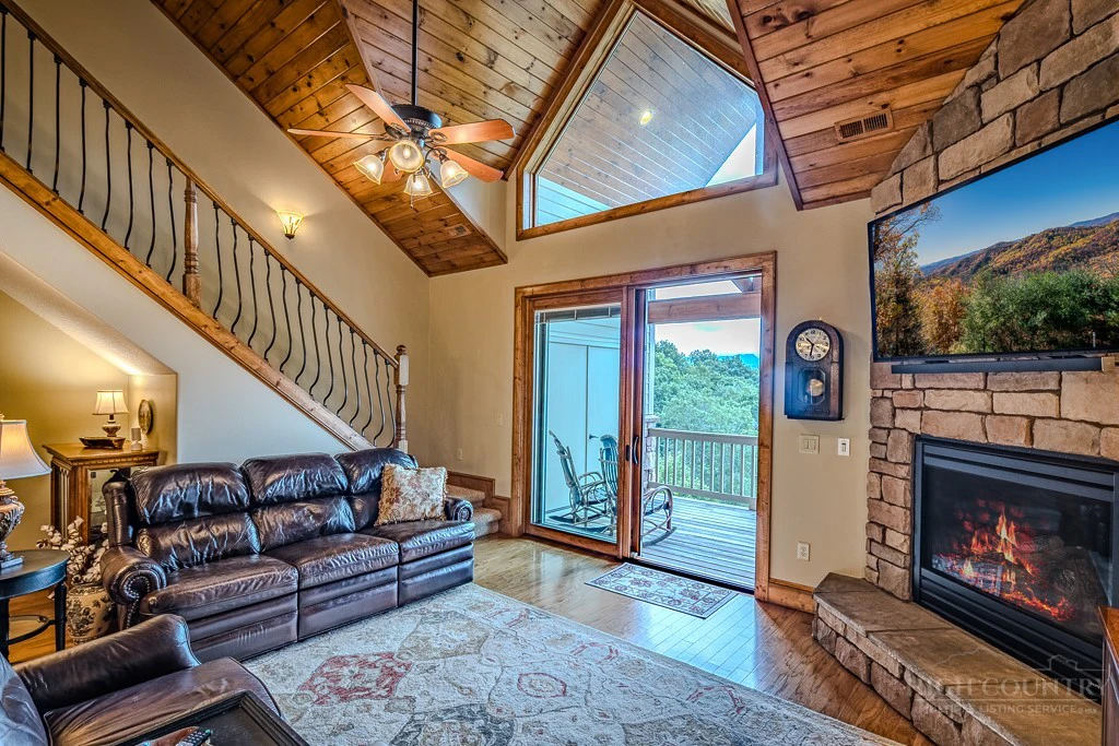 Image number 9 for the current listing