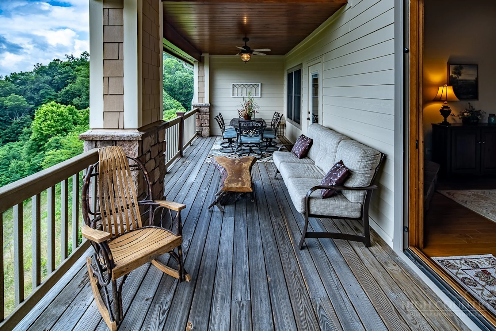 Image number 12 for the current listing