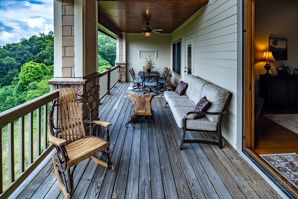 Image number 12 for the current listing