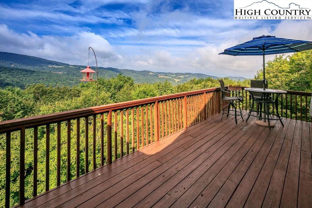 Image number 2 for the current listing