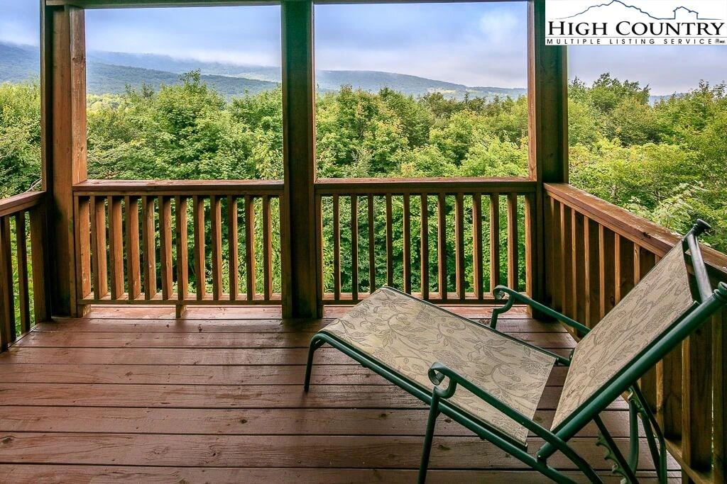 Image number 3 for the current listing