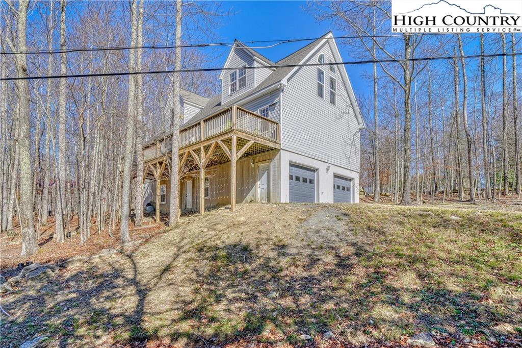 Image number 17 for the current listing