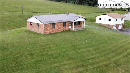 Image number 1 for the current listing