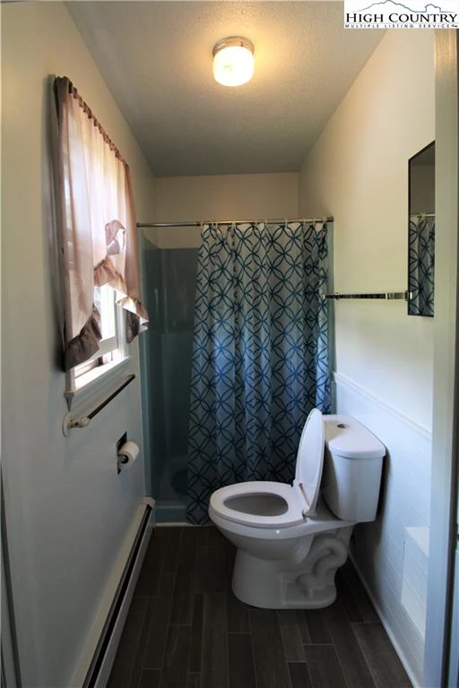 Image number 4 for the current listing