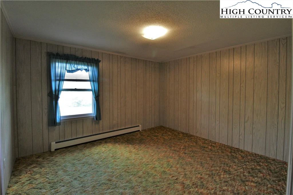 Image number 5 for the current listing