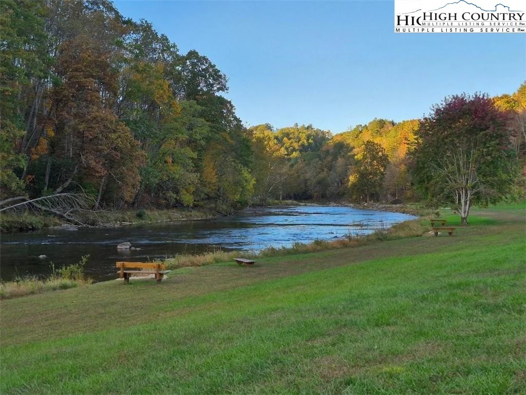 Image number 6 for the current listing