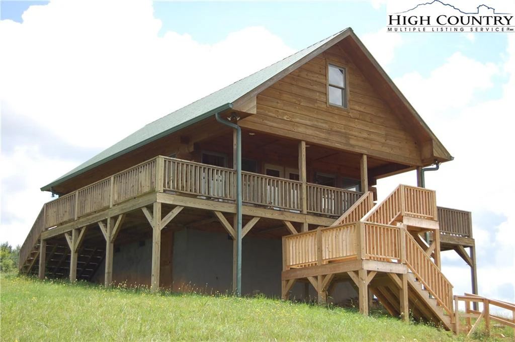 Image number 1 for the current listing