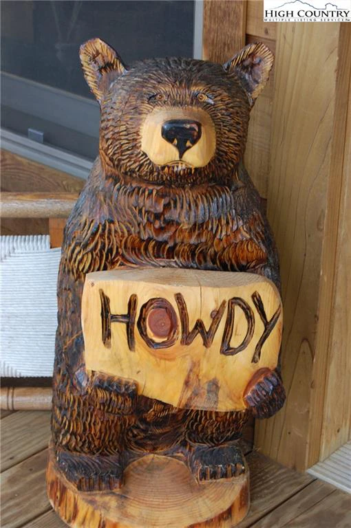Image number 20 for the current listing