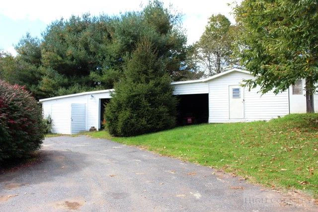 Image number 3 for the current listing