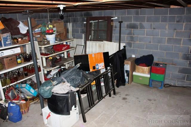 Image number 6 for the current listing