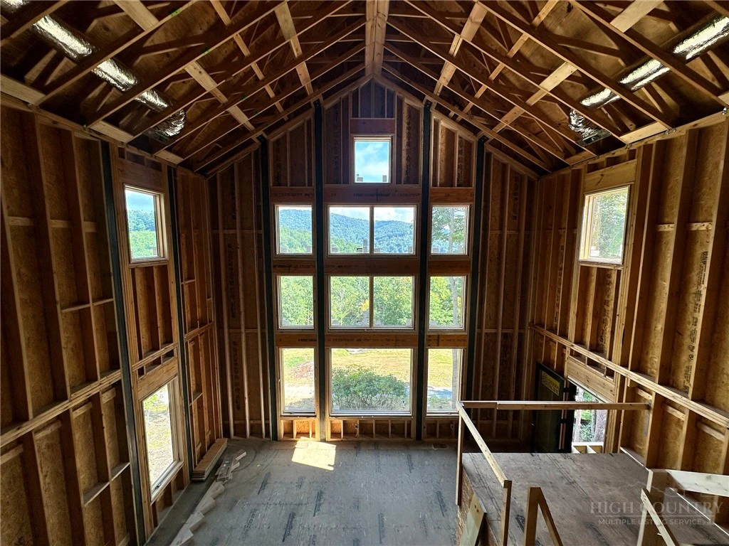 Image number 9 for the current listing