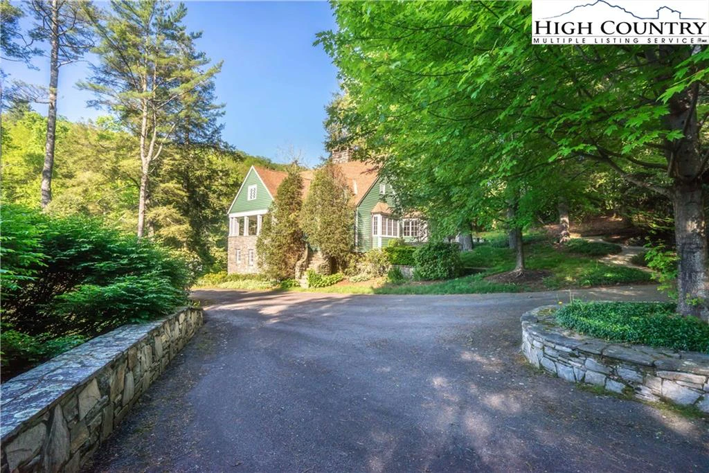 Image number 5 for the current listing