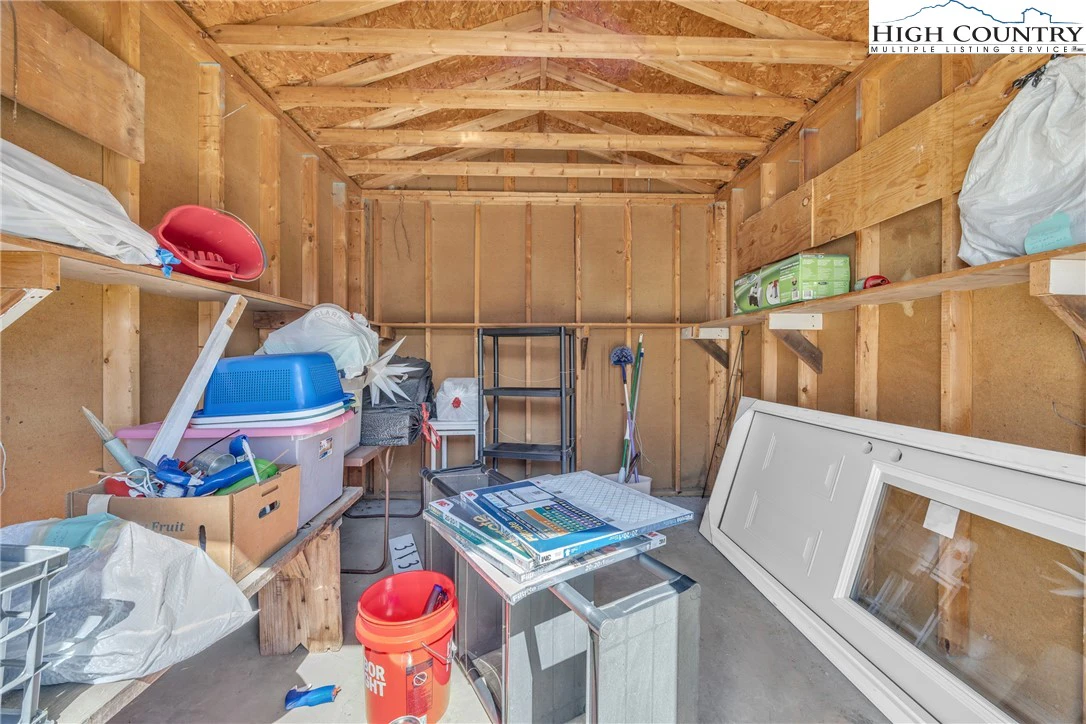 Image number 2 for the current listing