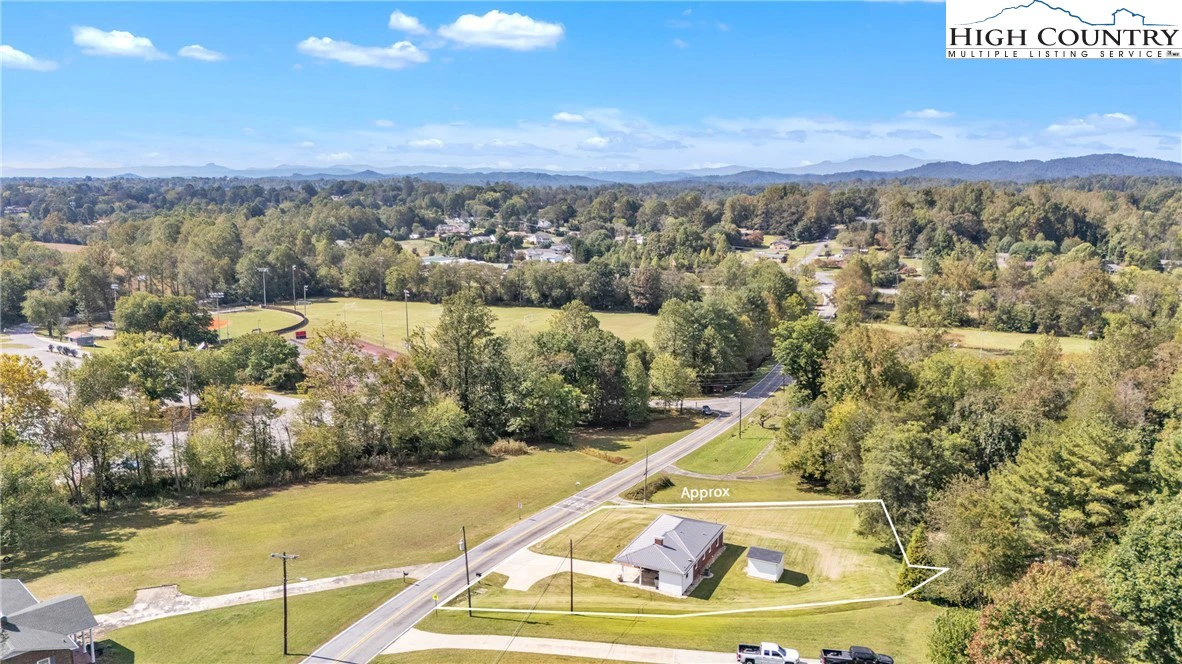 Image number 18 for the current listing