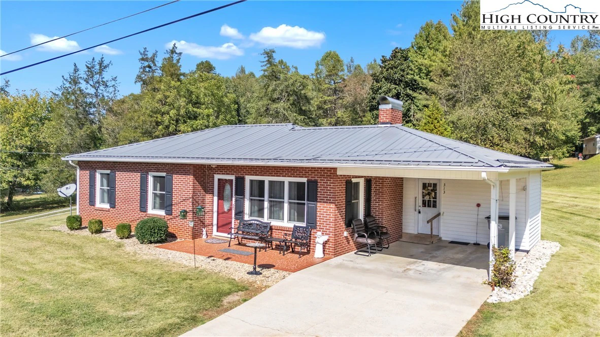 Image number 1 for the current listing