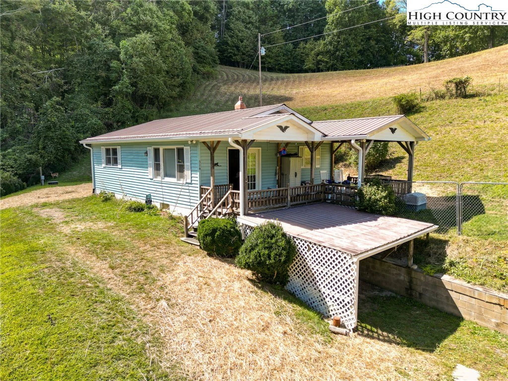 Image number 1 for the current listing