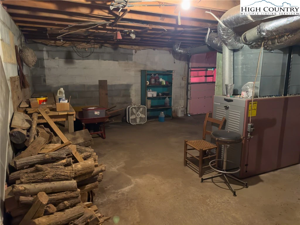 Image number 8 for the current listing