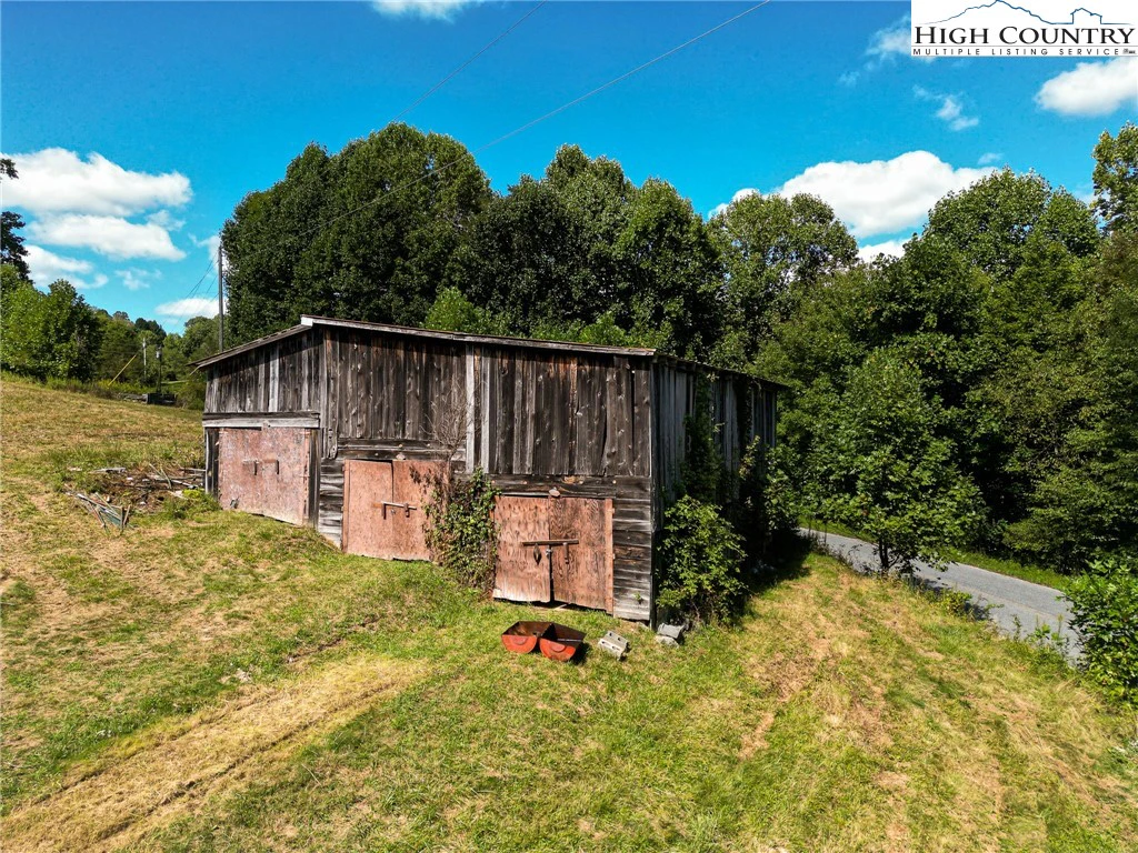 Image number 5 for the current listing