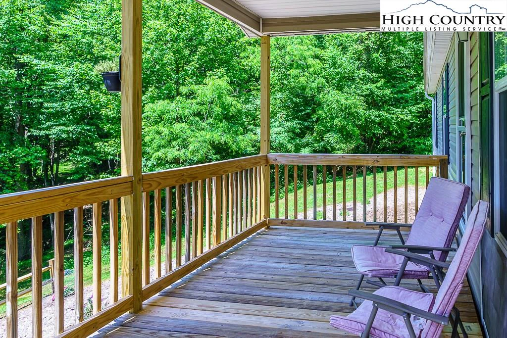 Image number 7 for the current listing