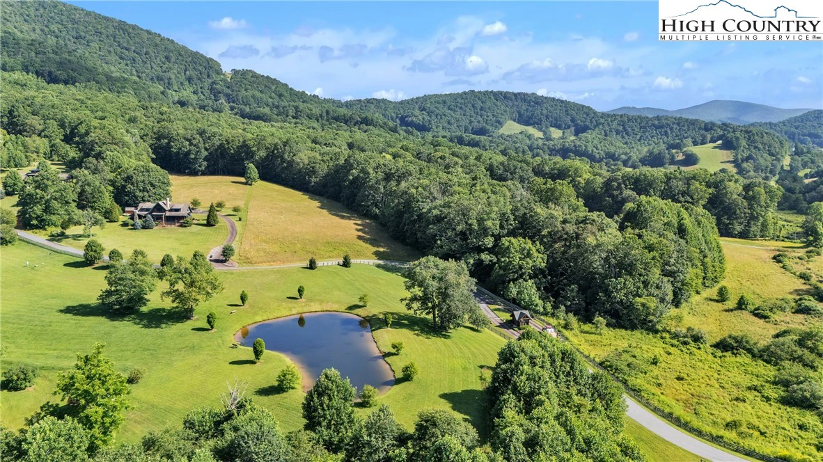 Image number 19 for the current listing