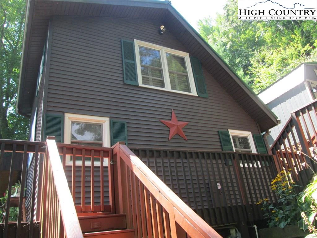 Image number 21 for the current listing
