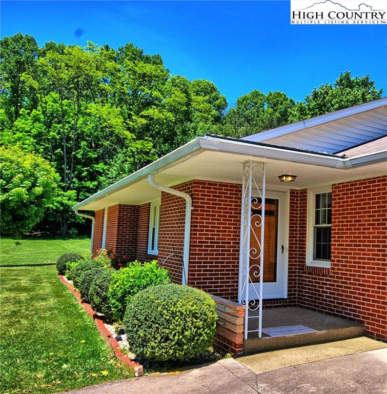 Image number 7 for the current listing