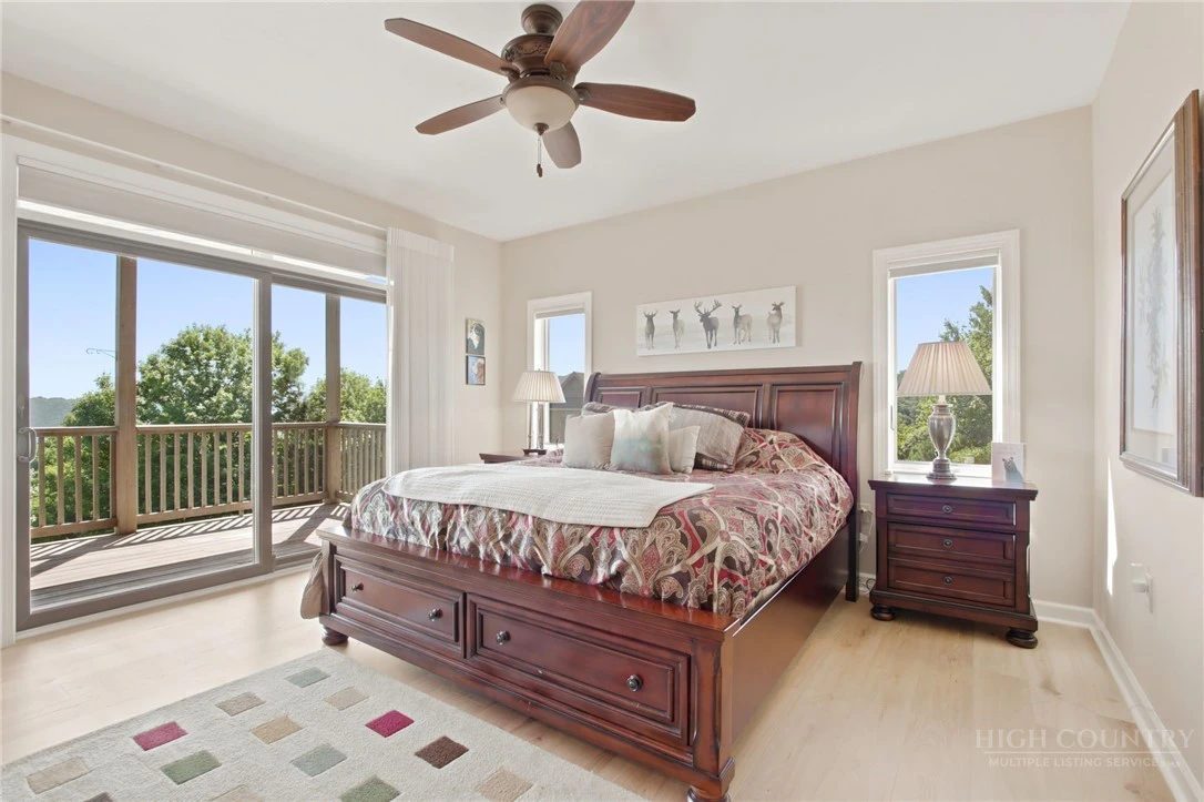 Image number 10 for the current listing