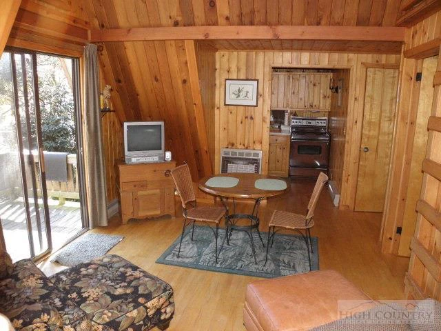 Image number 3 for the current listing