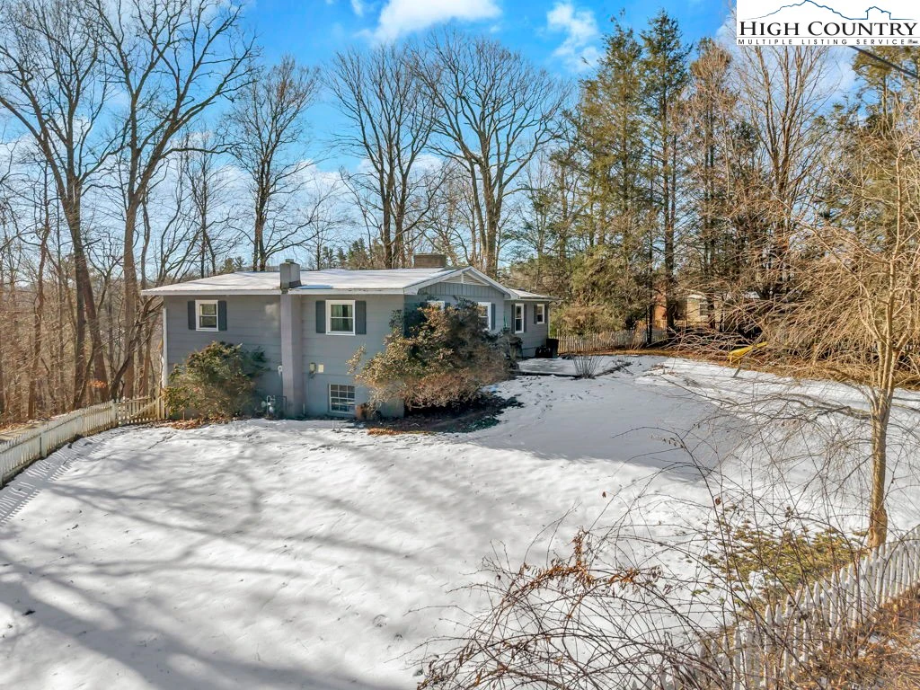 Image number 2 for the current listing
