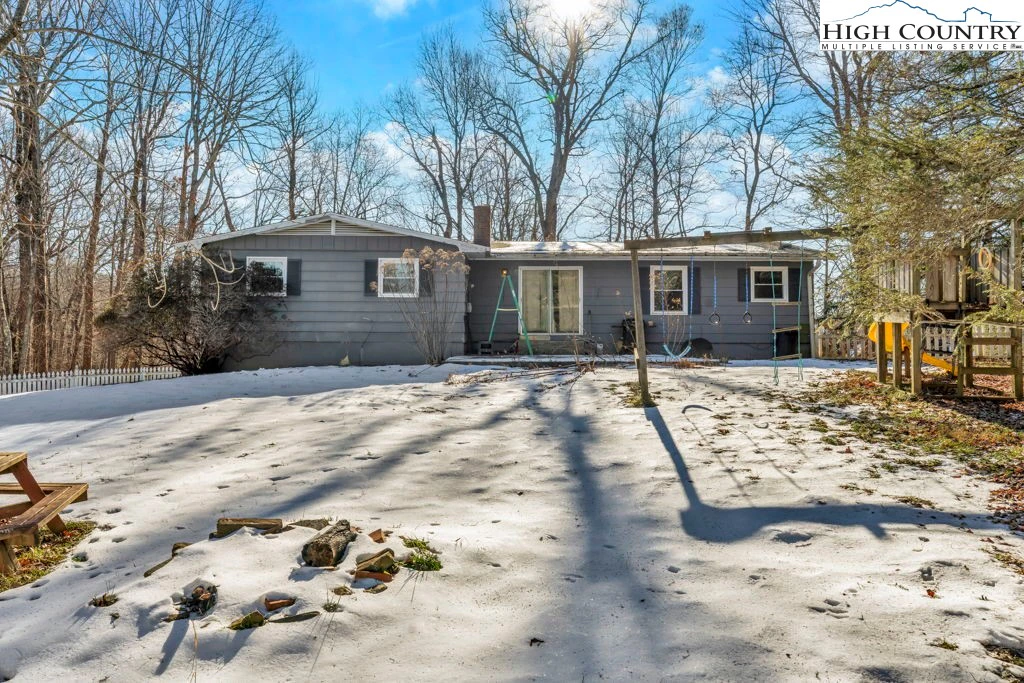 Image number 15 for the current listing