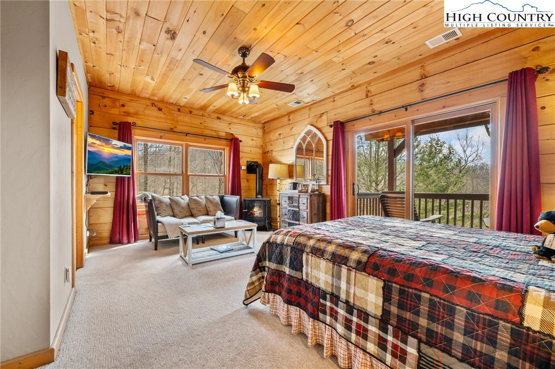 Image number 4 for the current listing