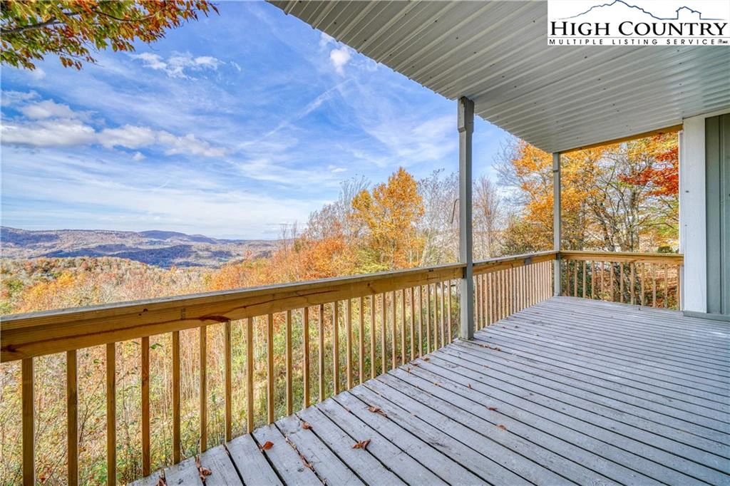 Image number 9 for the current listing