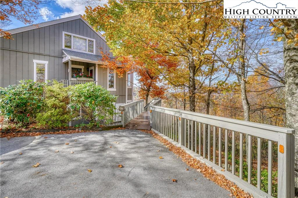 Image number 12 for the current listing
