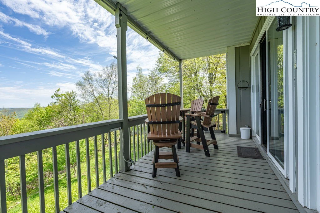 Image number 10 for the current listing
