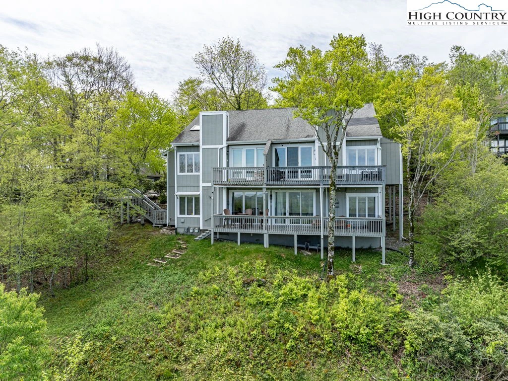 Image number 15 for the current listing