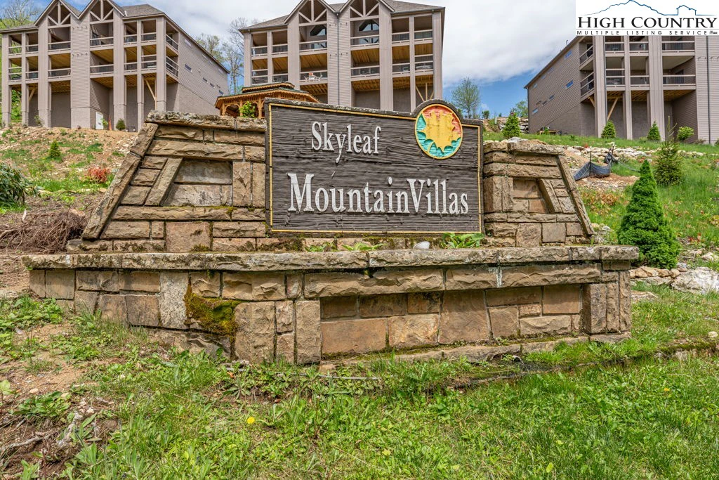 Image number 18 for the current listing