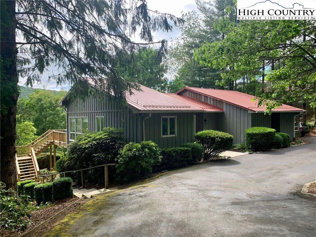Image number 1 for the current listing