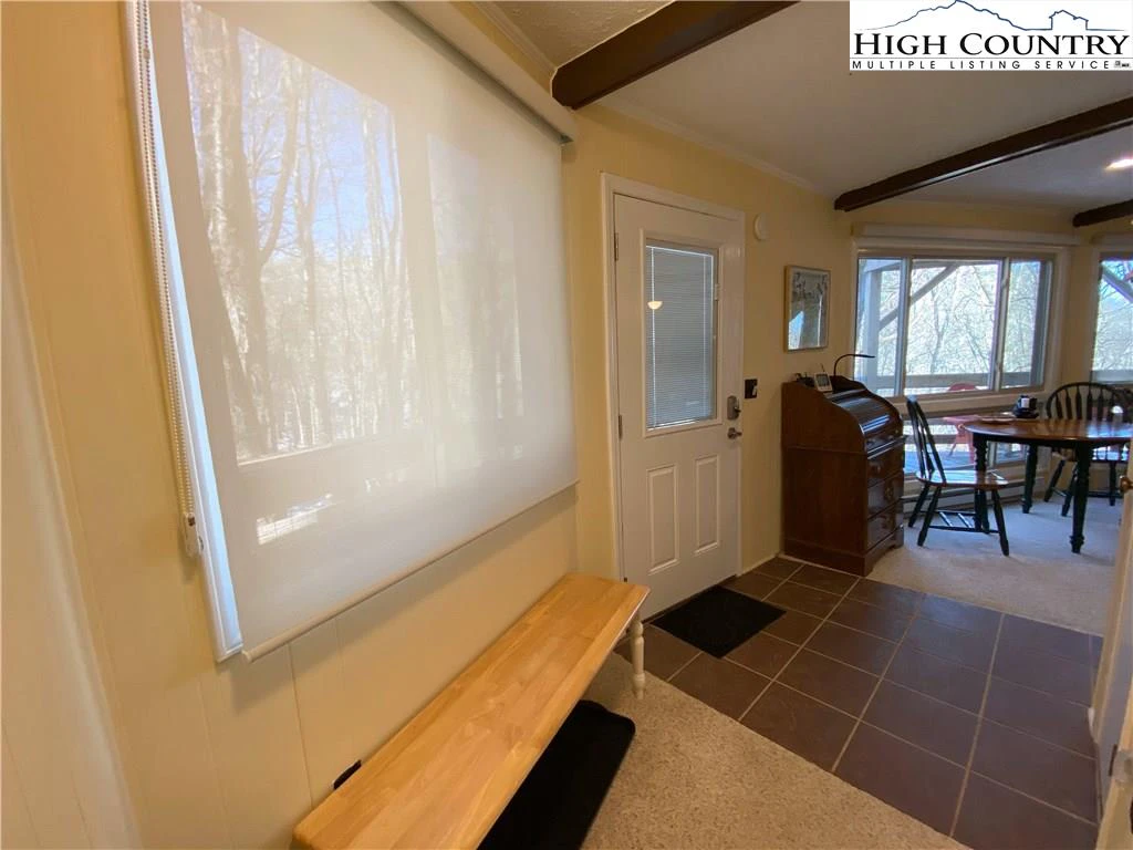 Image number 2 for the current listing
